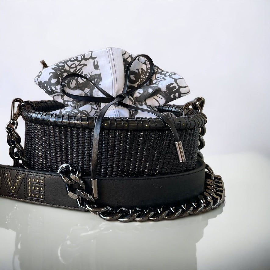 The M Bag: Black & White Graffiti – handwoven by The Manca Studio